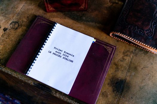 Arrière plan Le Procès Staline